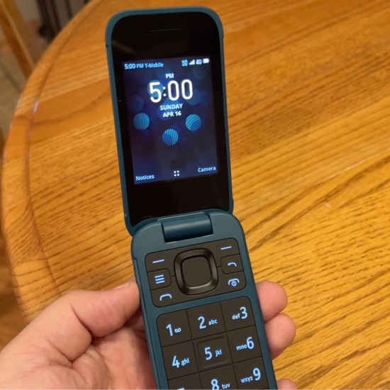 Brand New Nokia 2720 Folding Mobile Phone